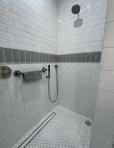 Bathroom installed by CarpetsPlus of Fairmont - 9